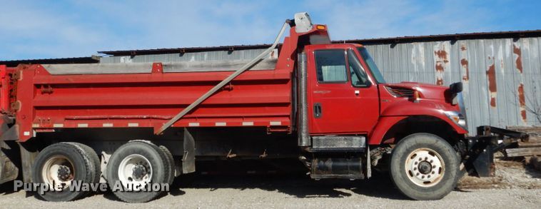 image for item HV9586 2008 International 7400  dump truck