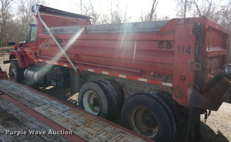 image for item HV9586 2008 International 7400  dump truck