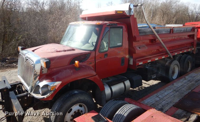 image for item HV9586 2008 International 7400  dump truck