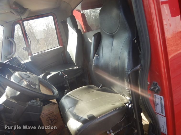 image for item HV9586 2008 International 7400  dump truck