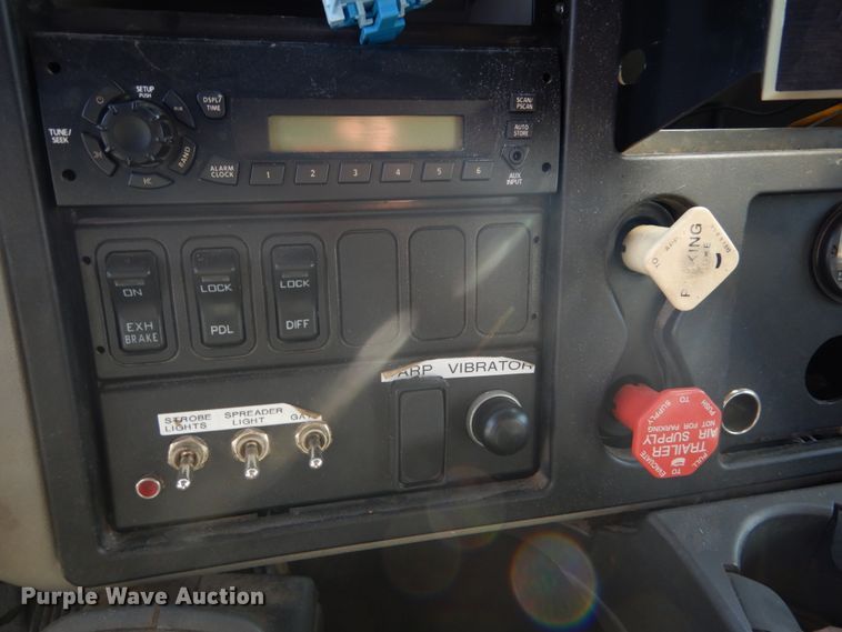 image for item HV9586 2008 International 7400  dump truck