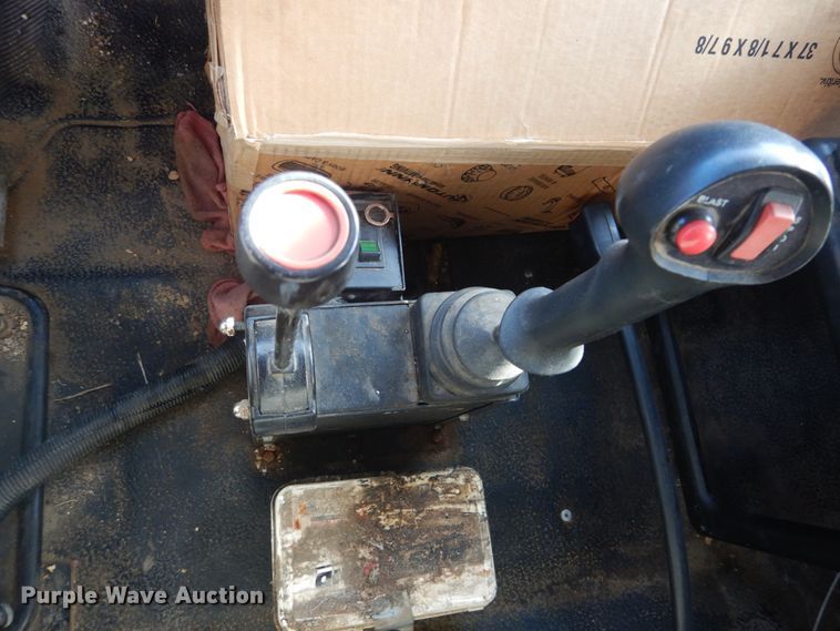 image for item HV9586 2008 International 7400  dump truck