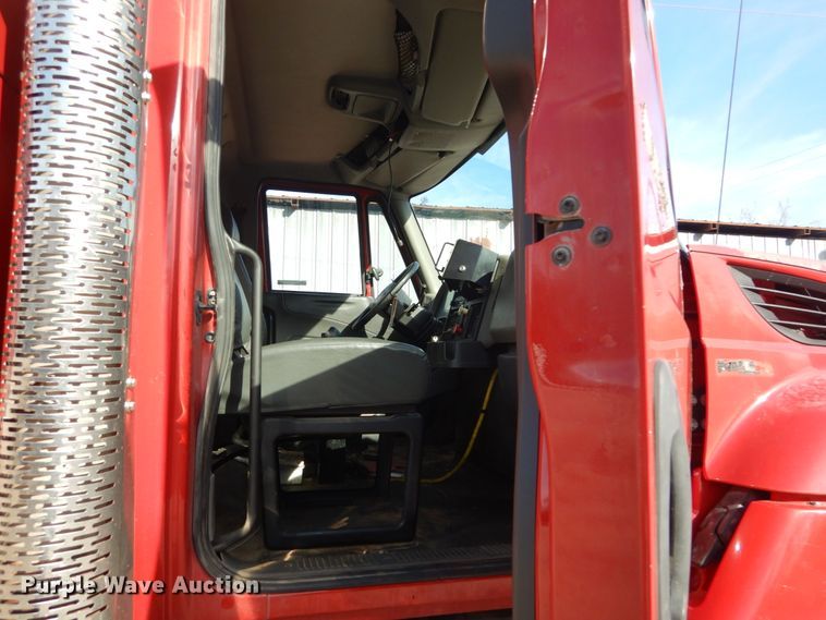 image for item HV9586 2008 International 7400  dump truck