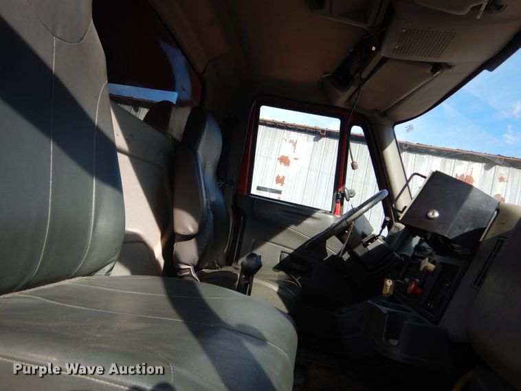 image for item HV9586 2008 International 7400  dump truck