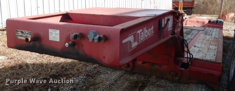 image for item HV9587 2000 Talbert TDW-35SA-HRG-1-T1  lowboy equipment trailer