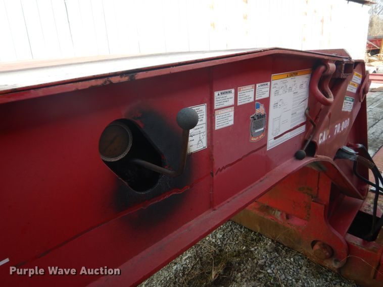 image for item HV9587 2000 Talbert TDW-35SA-HRG-1-T1  lowboy equipment trailer