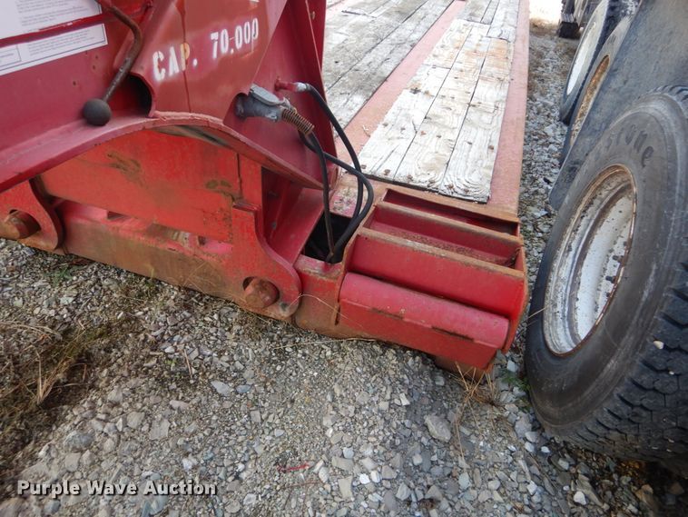 image for item HV9587 2000 Talbert TDW-35SA-HRG-1-T1  lowboy equipment trailer