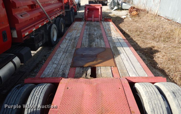 image for item HV9587 2000 Talbert TDW-35SA-HRG-1-T1  lowboy equipment trailer
