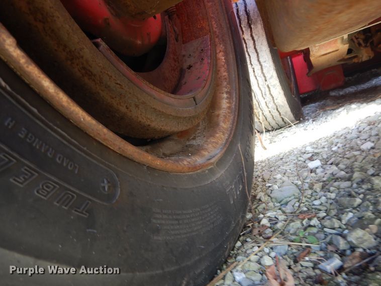 image for item HV9587 2000 Talbert TDW-35SA-HRG-1-T1  lowboy equipment trailer