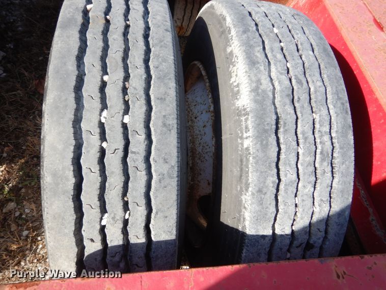 image for item HV9587 2000 Talbert TDW-35SA-HRG-1-T1  lowboy equipment trailer