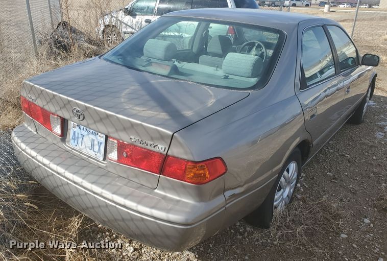 image for item HW9594 2001 Toyota Camry