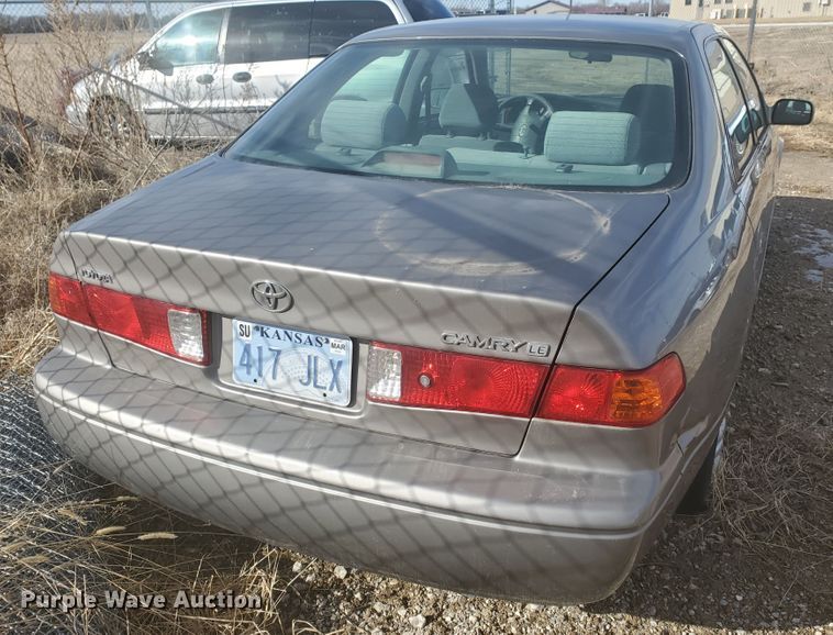 image for item HW9594 2001 Toyota Camry