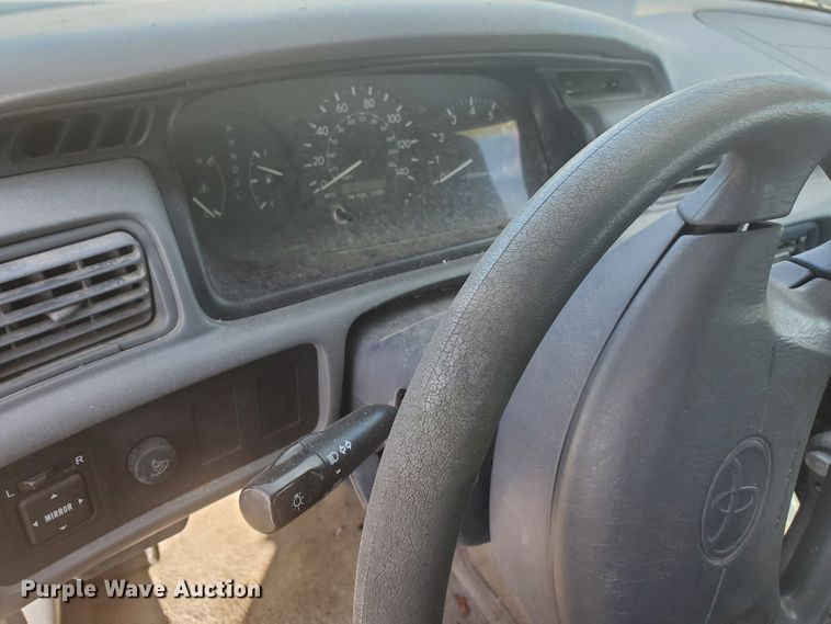 image for item HW9594 2001 Toyota Camry