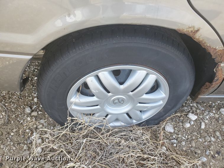 image for item HW9594 2001 Toyota Camry