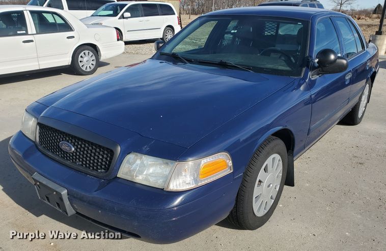 image for item HW9598 2010 Ford Crown Victoria Police Interceptor