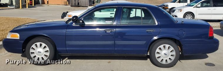 image for item HW9598 2010 Ford Crown Victoria Police Interceptor