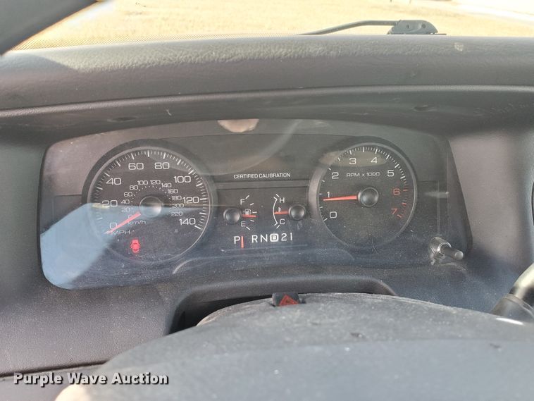 image for item HW9598 2010 Ford Crown Victoria Police Interceptor