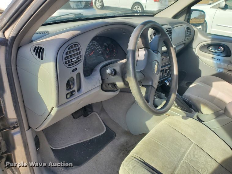 image for item HW9599 2005 Chevrolet TrailBlazer SUV