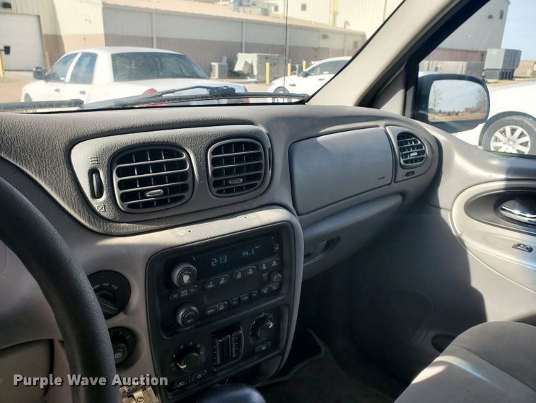 image for item HW9599 2005 Chevrolet TrailBlazer SUV