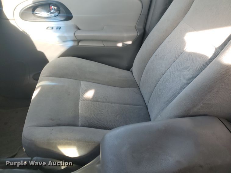 image for item HW9599 2005 Chevrolet TrailBlazer SUV