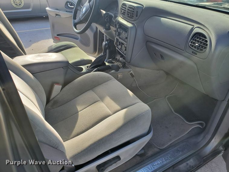 image for item HW9599 2005 Chevrolet TrailBlazer SUV