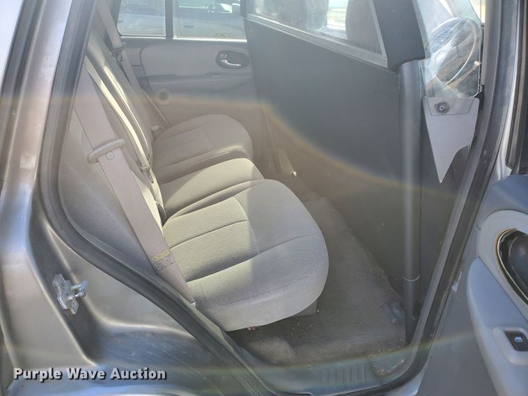 image for item HW9599 2005 Chevrolet TrailBlazer SUV