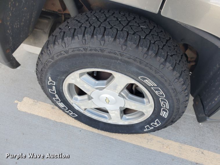 image for item HW9599 2005 Chevrolet TrailBlazer SUV