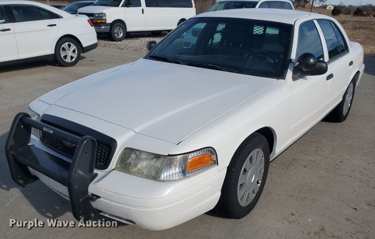 image for item HW9600 2011 Ford Crown Victoria Police Interceptor