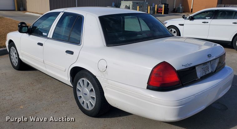 image for item HW9600 2011 Ford Crown Victoria Police Interceptor
