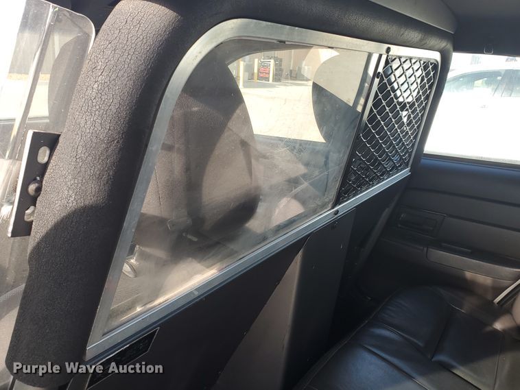 image for item HW9600 2011 Ford Crown Victoria Police Interceptor