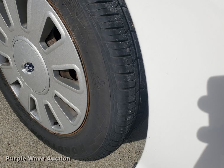 image for item HW9600 2011 Ford Crown Victoria Police Interceptor