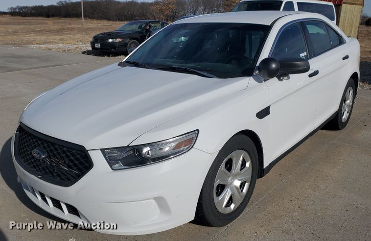 image for item HW9601 2013 Ford Taurus Police Interceptor