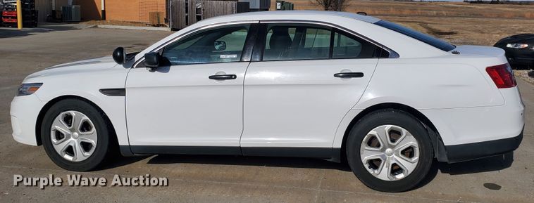 image for item HW9601 2013 Ford Taurus Police Interceptor