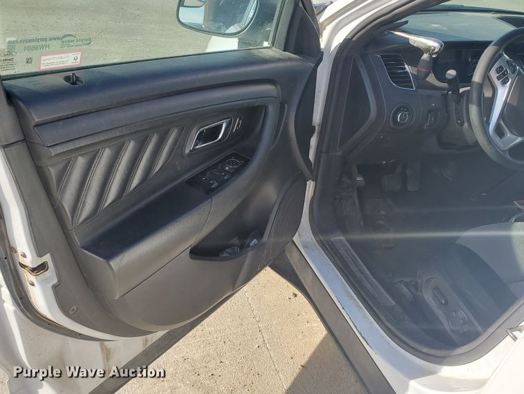 image for item HW9601 2013 Ford Taurus Police Interceptor