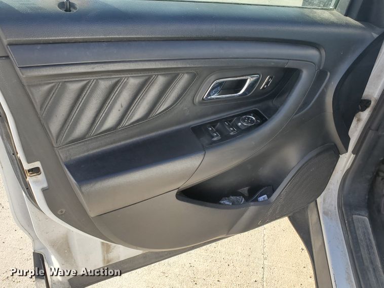 image for item HW9601 2013 Ford Taurus Police Interceptor