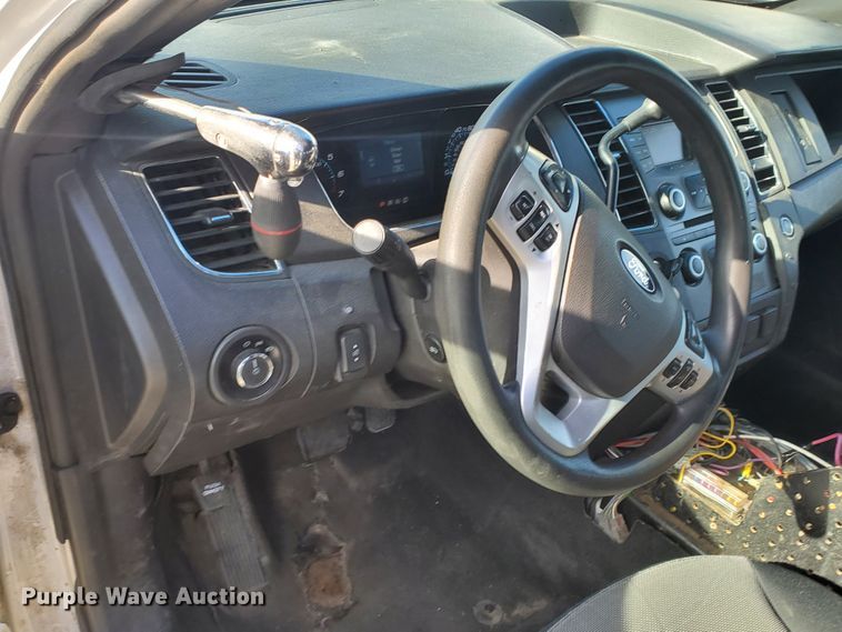 image for item HW9601 2013 Ford Taurus Police Interceptor