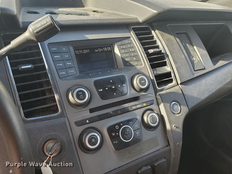 image for item HW9601 2013 Ford Taurus Police Interceptor