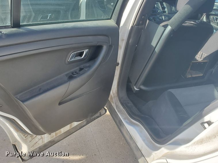 image for item HW9601 2013 Ford Taurus Police Interceptor