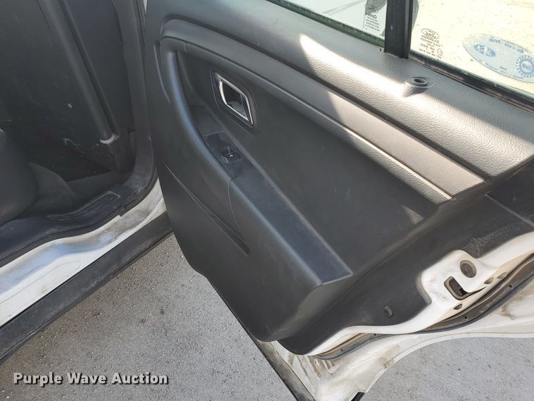 image for item HW9601 2013 Ford Taurus Police Interceptor