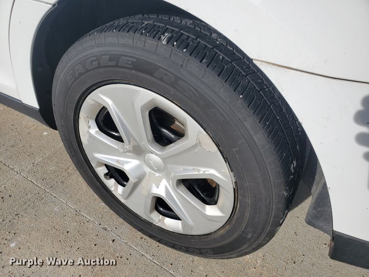 image for item HW9601 2013 Ford Taurus Police Interceptor