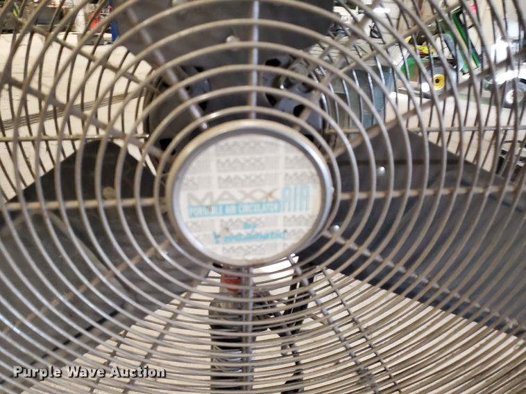 image for item HW9617 (2) fans