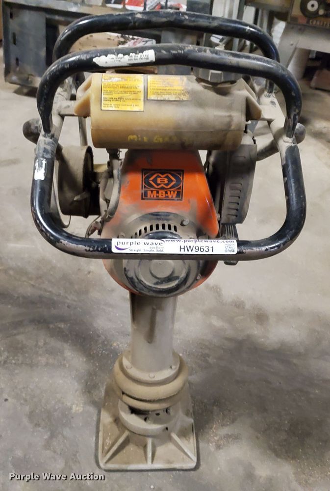 image for item HW9631 MBW plate compactor