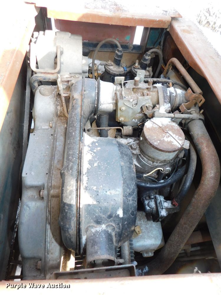 image for item GQ9924 Cushman truckster