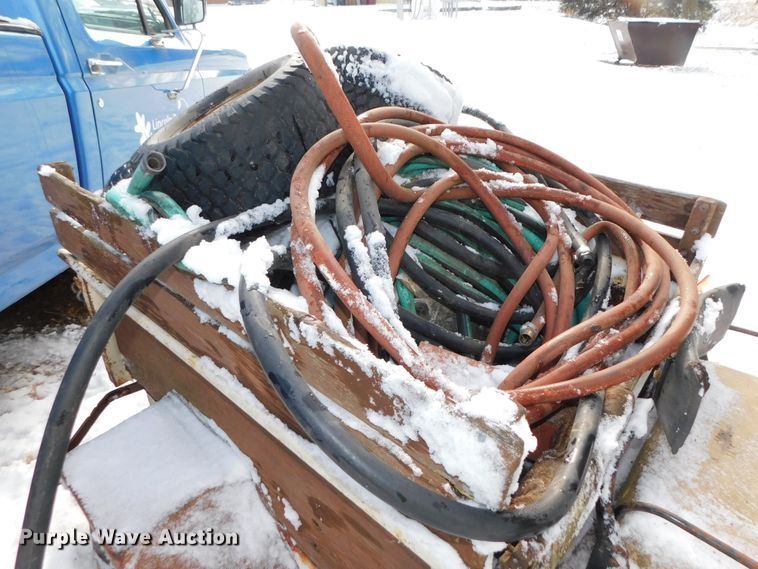 image for item GQ9924 Cushman truckster