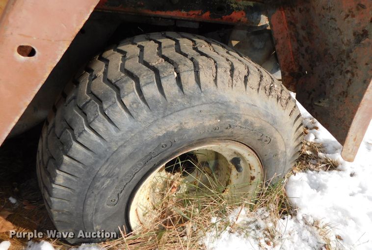 image for item GQ9924 Cushman truckster