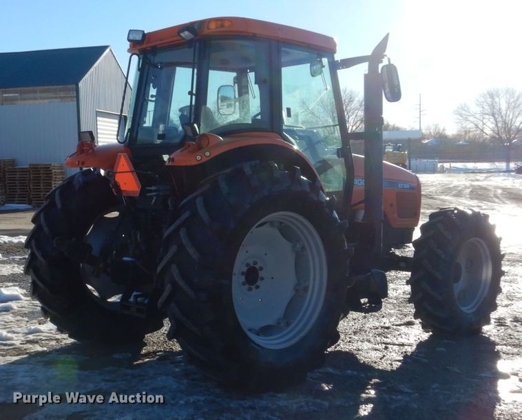 image for item HU9971 2003 AGCO RT100  MFWD tractor