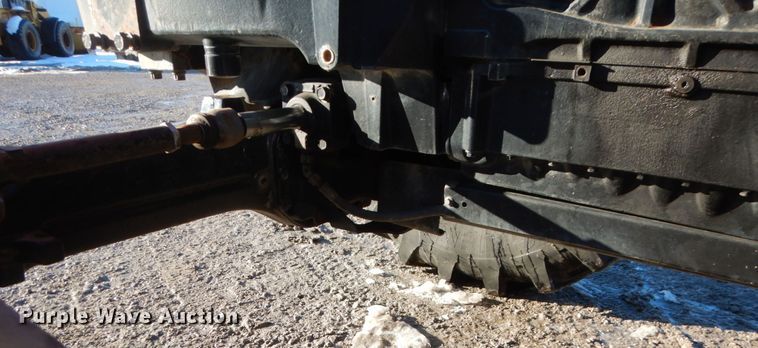 image for item HU9971 2003 AGCO RT100  MFWD tractor