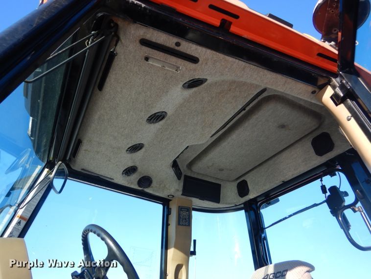 image for item HU9971 2003 AGCO RT100  MFWD tractor