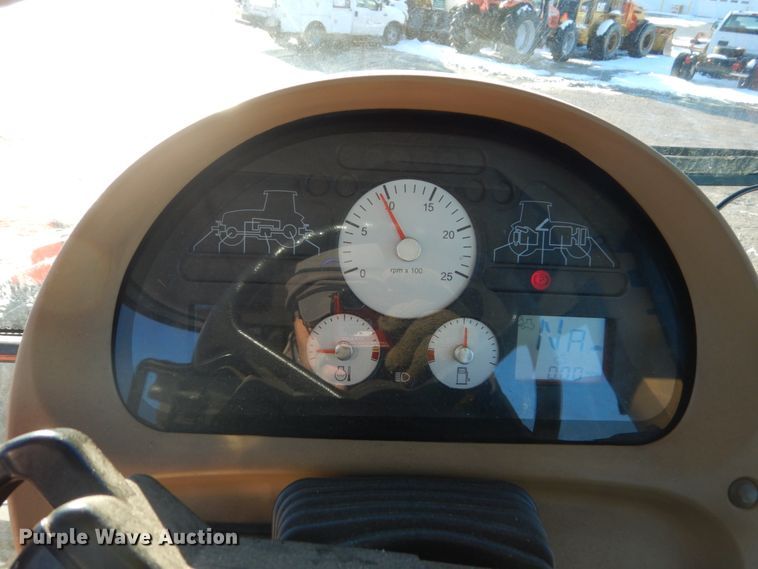 image for item HU9971 2003 AGCO RT100  MFWD tractor