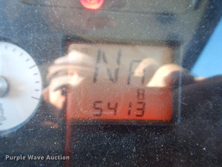 image for item HU9971 2003 AGCO RT100  MFWD tractor